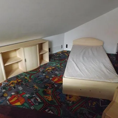 1st Floor Open'er Homestay
